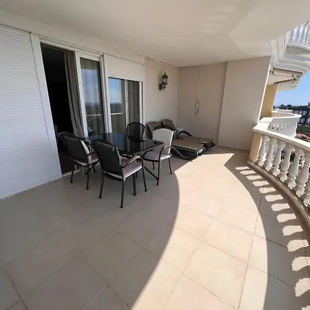 Resident Gold Bau 3 Lejlighed *