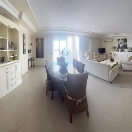 Resident Gold Bau 3 Apartment *