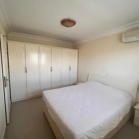 Resident Gold Bau 3 *
