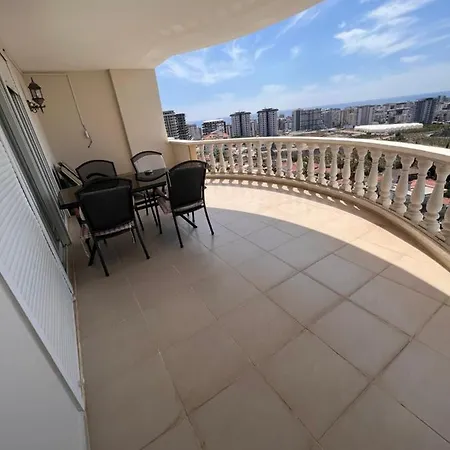 Resident Gold Bau 3 אלאניה